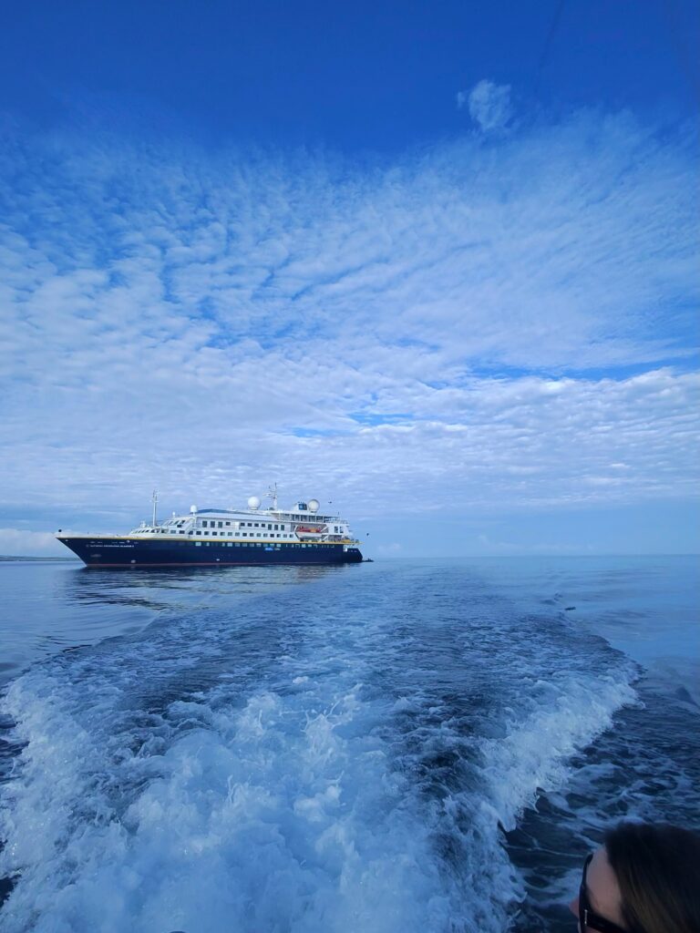 National Geographic Islander II based in the Galapagos Islands 2025 - copyright Blue Pullovers